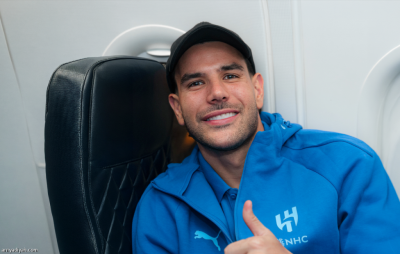 جماهير الهلال تترقب أولى خطوات ثيو هيرنانديز ضد الرائد